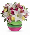 /images/telsg10/T13E200^1lg.jpg Paint It Pastel Bouquet Premier Flowers from Cottage Florist, Lakeland Fl 33813